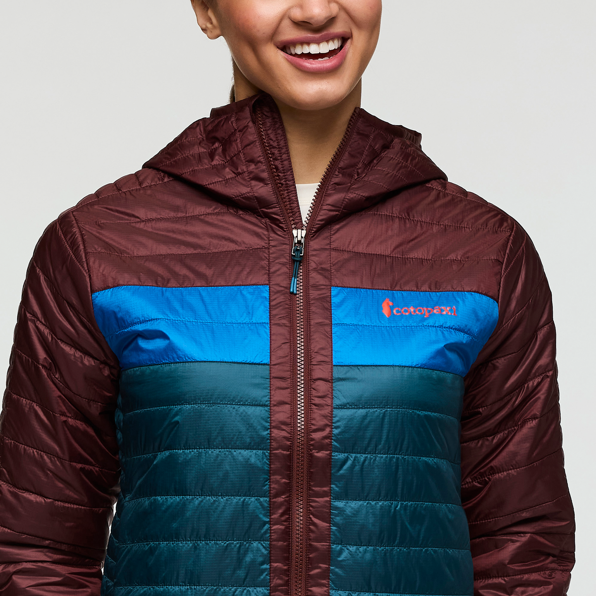 Capa Insulated Hooded Jacket - Women's - Image 9