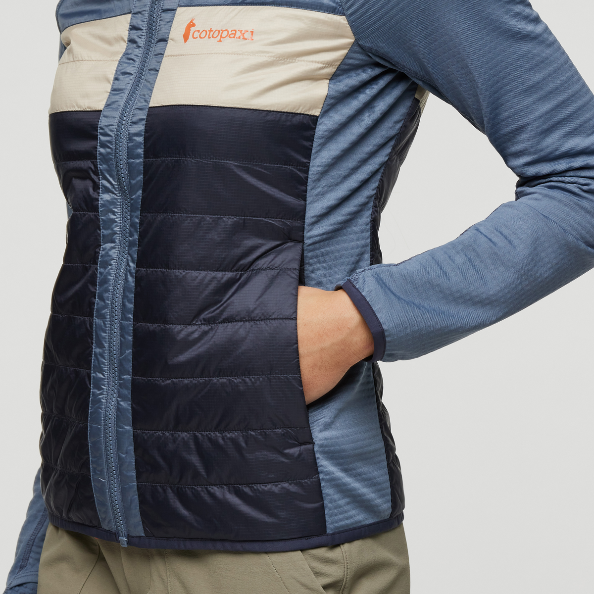 Capa Hybrid Insulated Hooded Jacket - Women's - Image 16